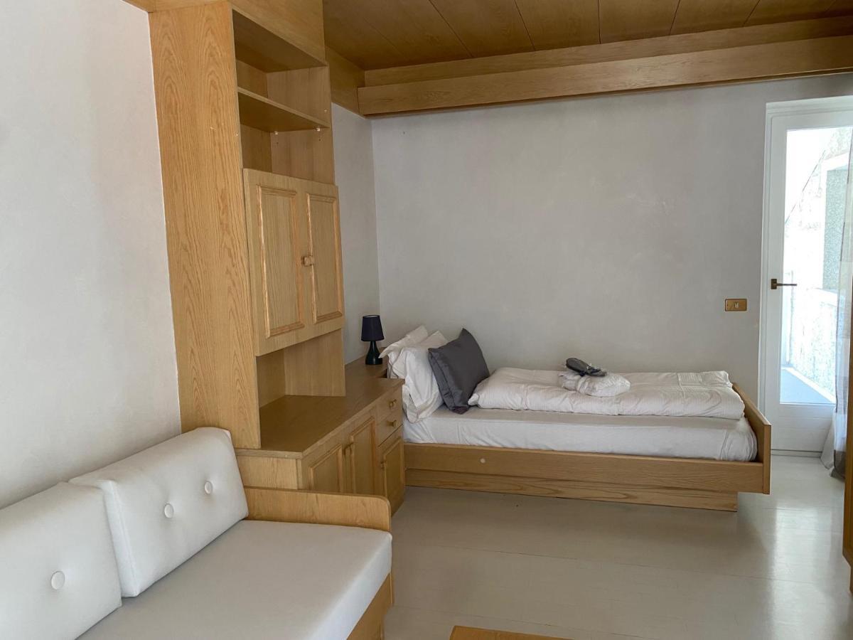 Del Rosensuite Villa *
